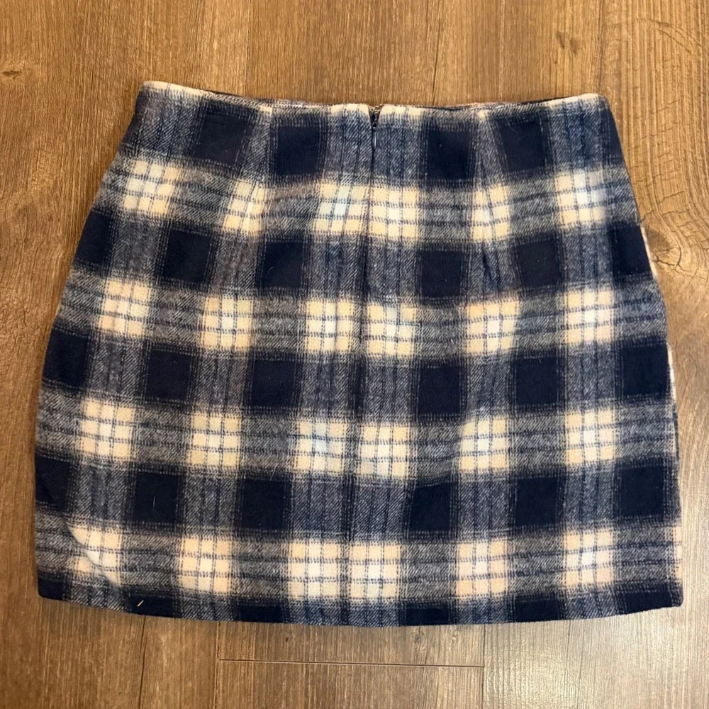 Forever 21 Plaid Mini Skirt Womens Large Navy Blue Cream Wool Blend Button Front